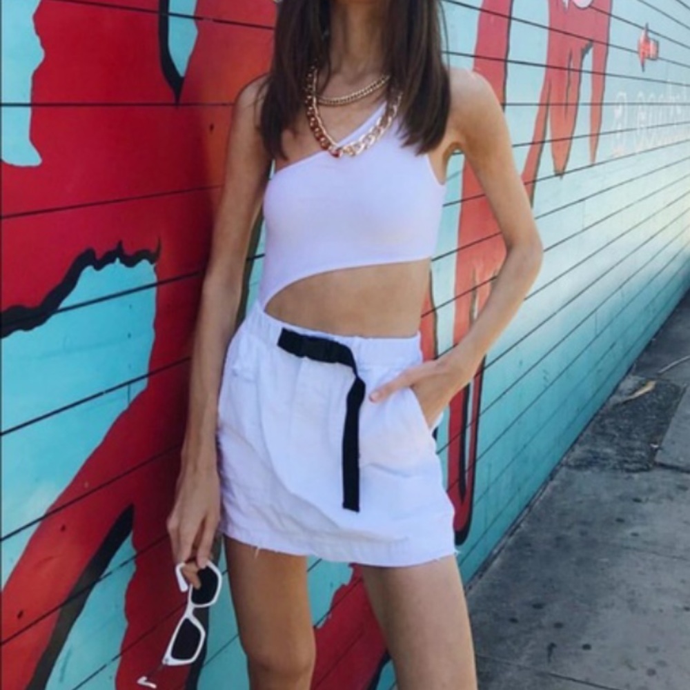 White Carmar Buckle Skirt
